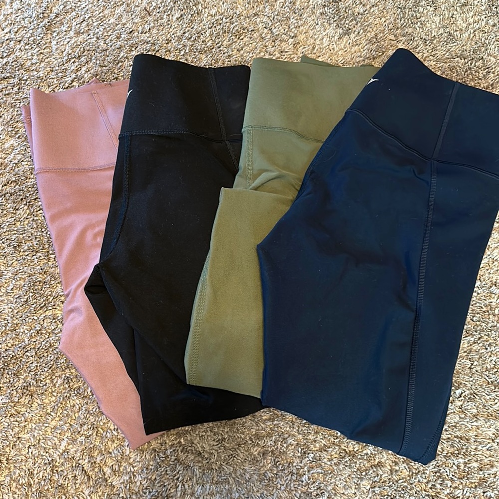 Old navy Elevate with Built in Sculpt Leggings